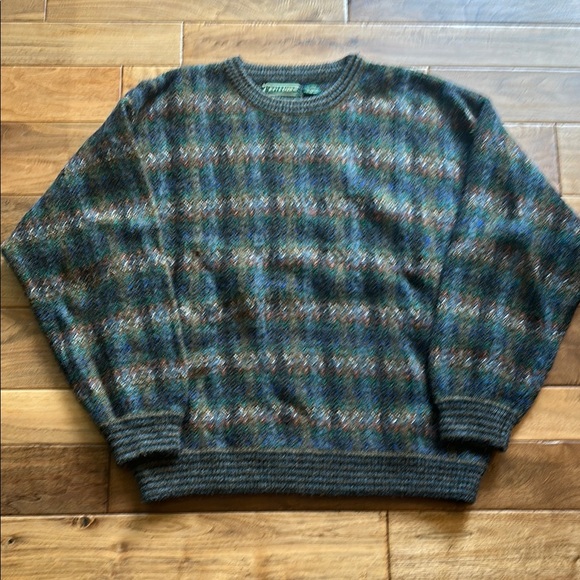 Vtg Croft & Barrow abstract 3 D Cosby sweater